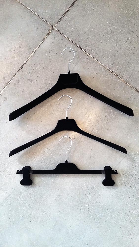 30 Grucce Per Bambini In Plastica Bianca - Appendiabiti 26cm Per Magliette - Foto 2